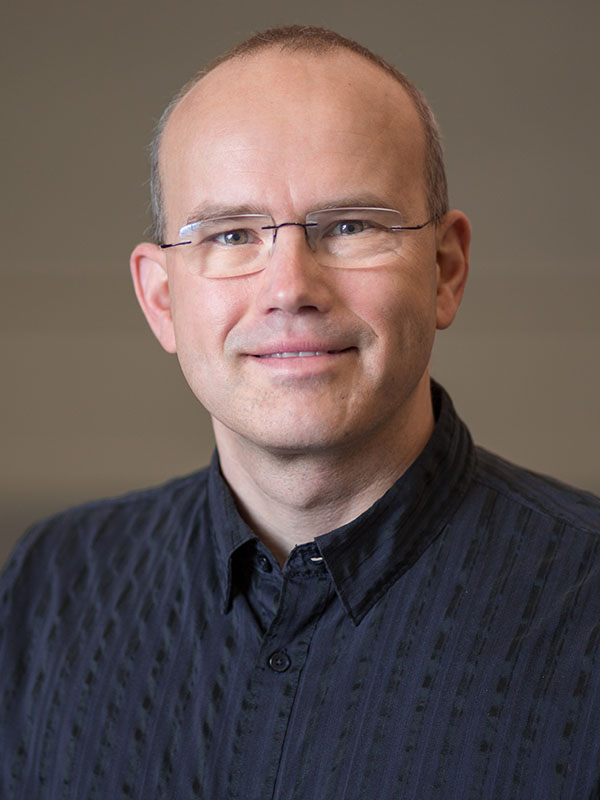 Dr. Peter Haase